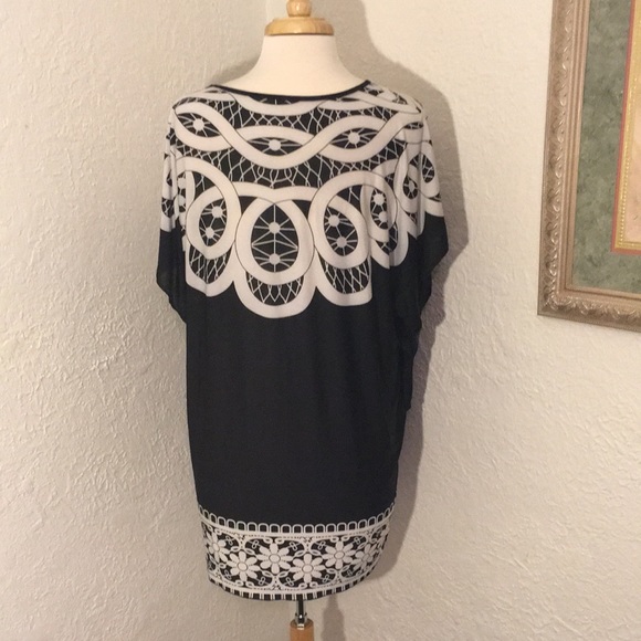 Black & white dress shirt - Picture 2 of 5